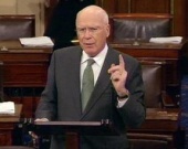 Американский сенатор сотрудничает с Бэтманом