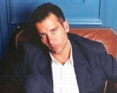 Клайв Оуэн опять вскроет банки