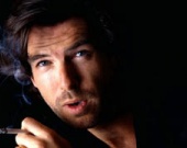 Броснан снимет фильм о легендарном фоторепортере