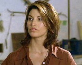 Джина Гершон не любит подолгу ходить в одежде (ФОТОРЕПОРТАЖ)