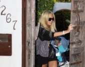 Линдсей Лохан не платит по счетам