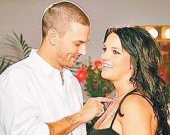 Побрила муженька