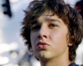 Шиа Ла Бефа обвиняют в терроризме