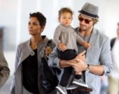 Холли Берри и ее кудряшка