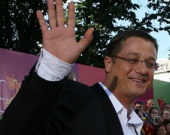 Новая подруга утешила Макарова