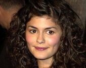 Одри Тоту стала роковой красоткой