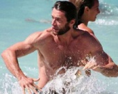 Хью Джекман порадовал дам своим торсом (ФОТОРЕПОРТАЖ)