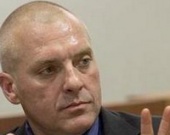 Сайзмора приговорили к 16 месяцам