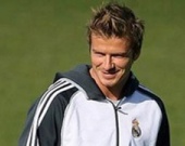 Дэвид Бекхэм задолжал Сальме Хаек