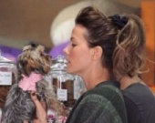 Кейт Бекинсэйл купила новую собаку