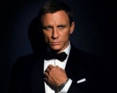 Новому "Бонду" сменили сценариста