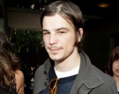 Джош Хартнетт сыграет в "Человеке дождя"