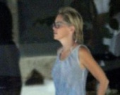 Шэрон Стоун: отдых продолжается