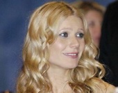 Гвинет Пэлтроу собирается усыновить ребенка