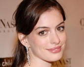 Энн Хатауэй придет на церемонию вручения "Оскара" с отцом Энн Хатауэй придет на церемонию вручения "Оскара" с отцом