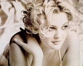 Голливуд покоряется естественным женским прелестям