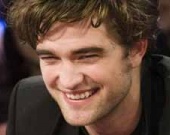 Роберт Паттинсон последует совету мамы