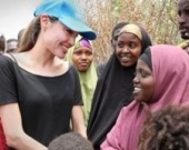 Анжелина Джоли снова побывала в Африке