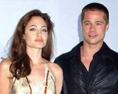 Джоли и Питт затарились в секс-шопе