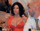 К Фандере вернулся муж