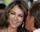 Элизабет Херли ждет ребенка