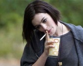 Энн Хэтуэй сыграет Джуди Гарланд