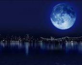 Режиссер "Четвертого вида" будет исследовать луну