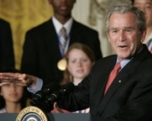Джордж Буш не будет смотреть фильм о себе