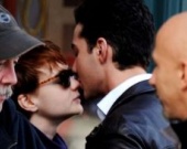 Шайа ЛаБаф со своей девушкой на съемочной площадке