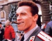 Шварценеггер защищает курение на киноэкране