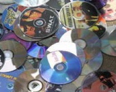 Французские пираты игнорируют местное кино