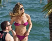 Аппетитные формы Дженнифер