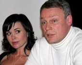 Жигунов держится подальше от Заворотнюк