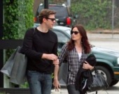 Эмили Блант ругается с женихом из-за свадьбы