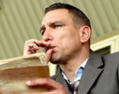 Винни Джонс даст фору всем вампирам