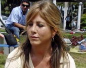 Дженнифер Энистон платит за преданность