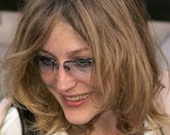 Джиллиан Андерсон родила раньше срока