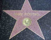 Киноакадемия против продажи "Оскаров" Мэри Пикфорд