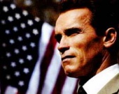 Шварценеггеру сделали операцию