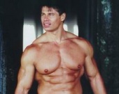 Роль терминатора T-800 досталась австрийскому бодибилдеру