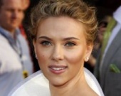 Скарлетт Йоханссон заменила Анжелину Джоли