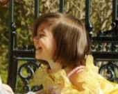 Сури Круз любит быть принцессой