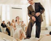 Кличко ткнул папарацци лицом в...