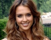 Джессика Альба познакомится с Факерами