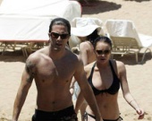 Линдси Лохан в черном бикини(ФОТОРЕПОРТАЖ)