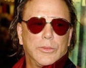 Микки Рурк станет самым известным убийцей