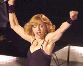 Престарелая Мадонна еще умеет удивить