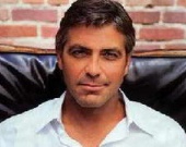 Клуни не боится мотоциклов