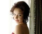 Маленькая, шустрая красотка из "Шерлока Холмса"