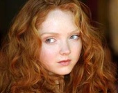 Невинная и порочная Лили обнажилась для "Playboy"